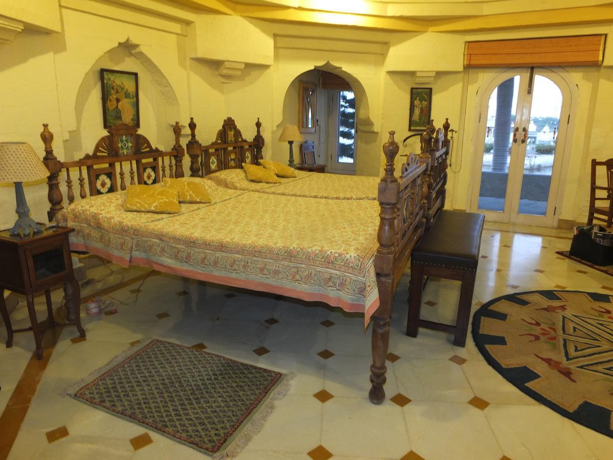 فندق أوداي بيلاز دانجاربور-بالاس Dungarpur المظهر الخارجي الصورة
