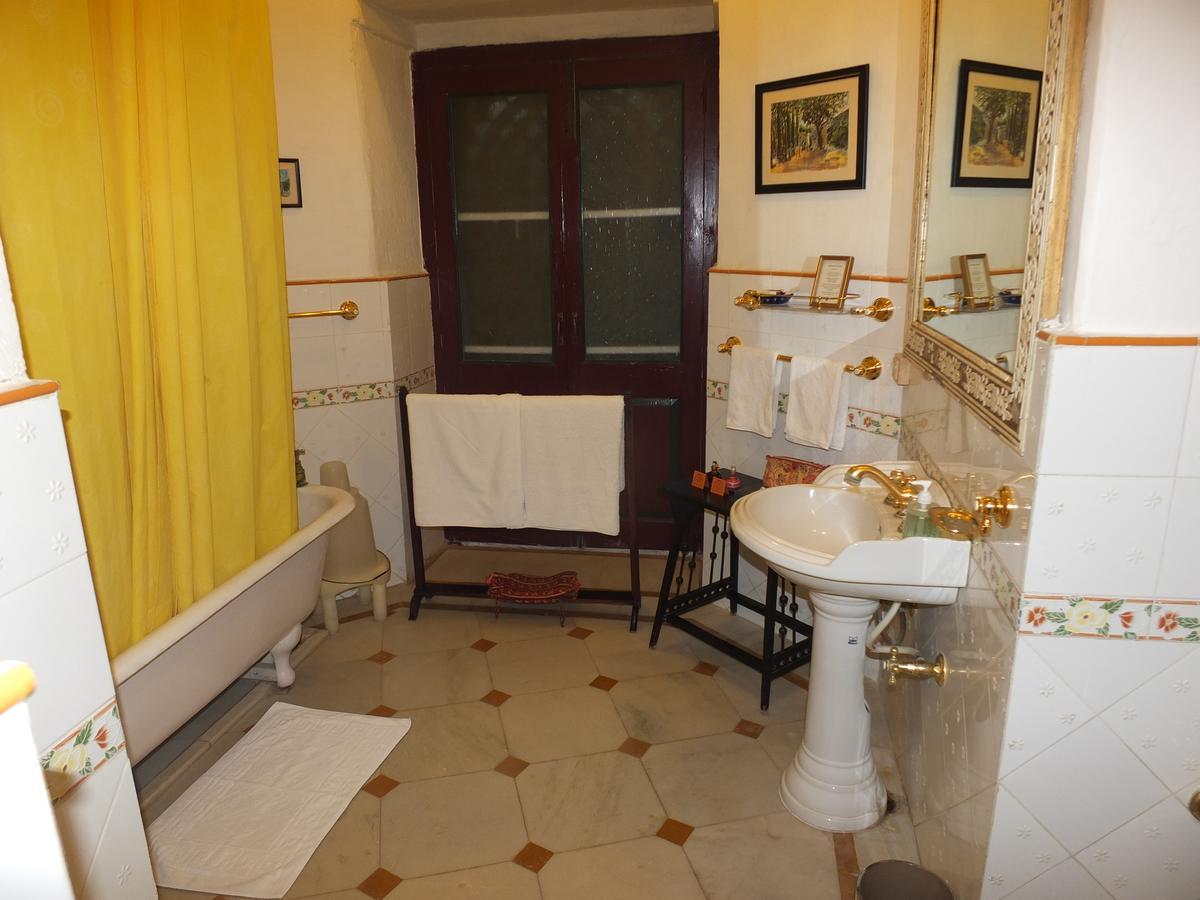 فندق أوداي بيلاز دانجاربور-بالاس Dungarpur المظهر الخارجي الصورة