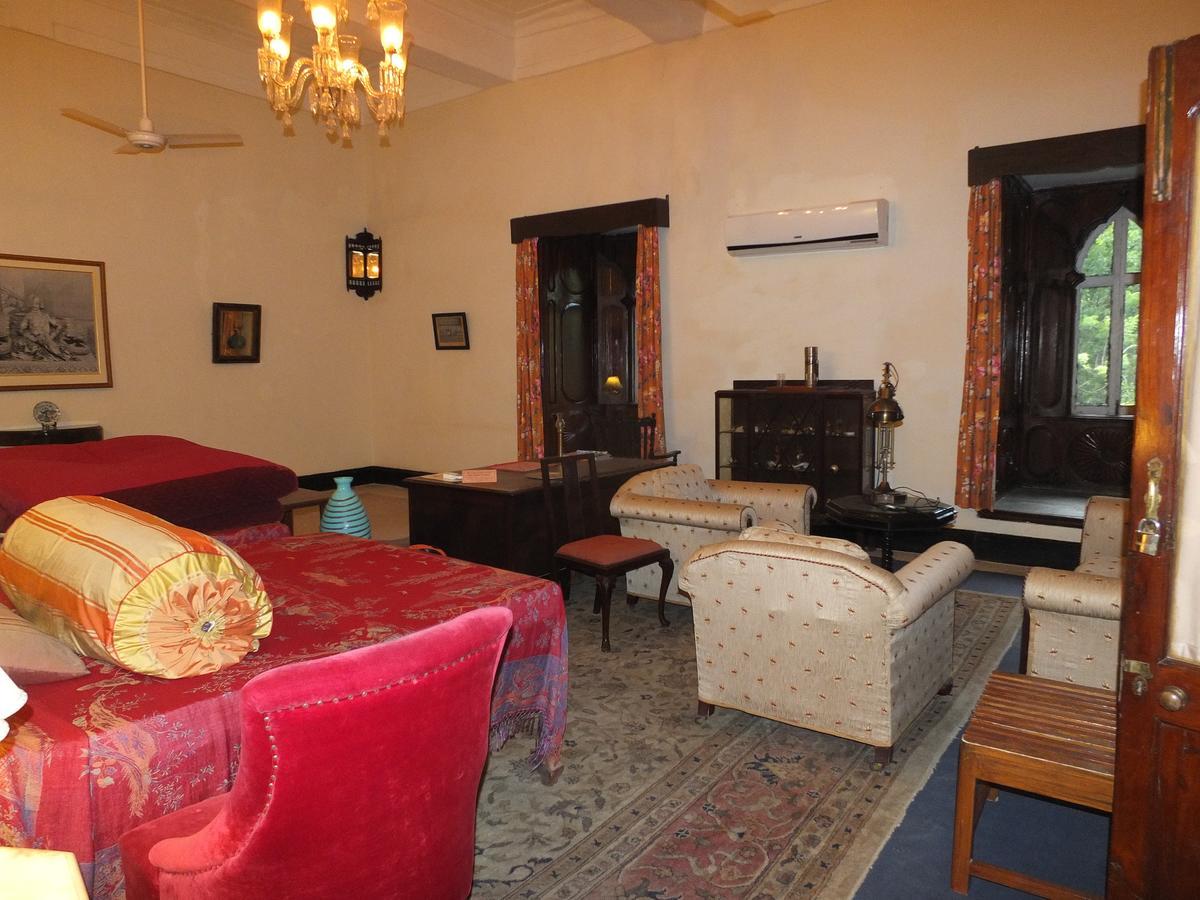 فندق أوداي بيلاز دانجاربور-بالاس Dungarpur المظهر الخارجي الصورة